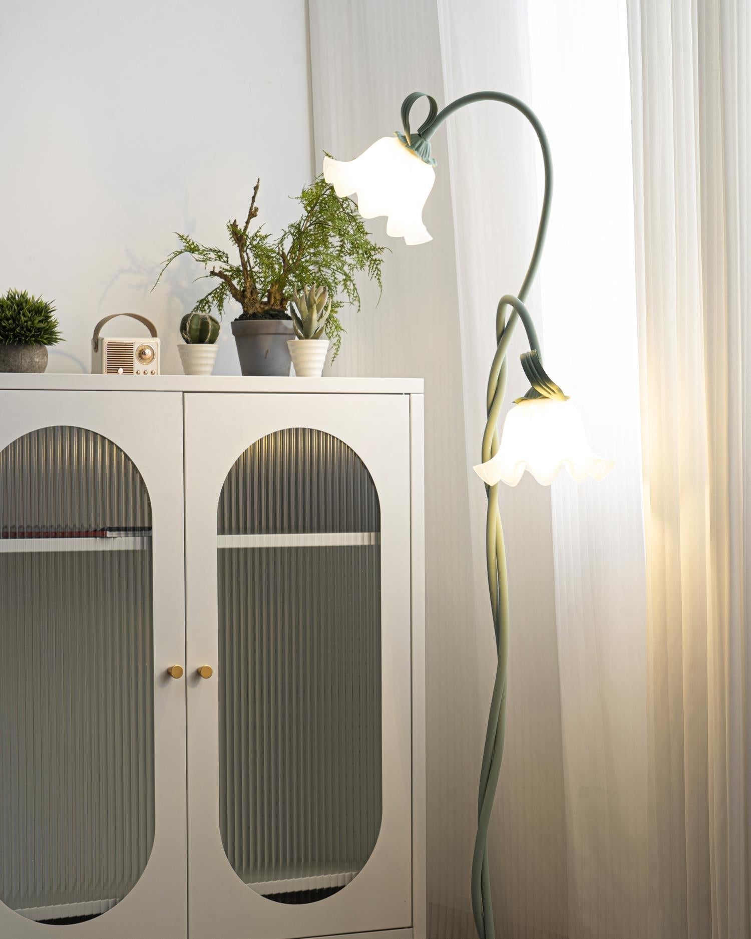 Moderne Bloemenlamp | Verlicht je Ruimte met Elegante, Bloemen Geïnspireerde Verlichting - Callirage