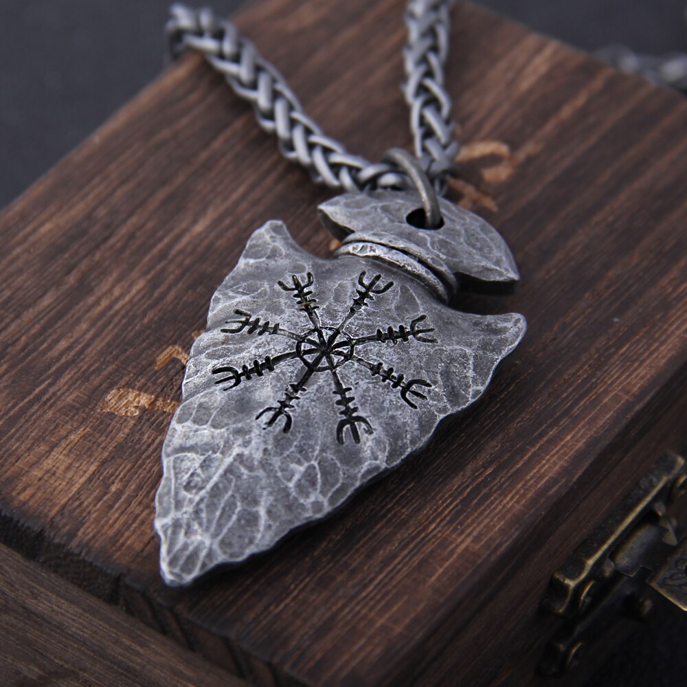 "Helm of Awe" Viking Ketting + Elegante Gift Box - SteelNeck