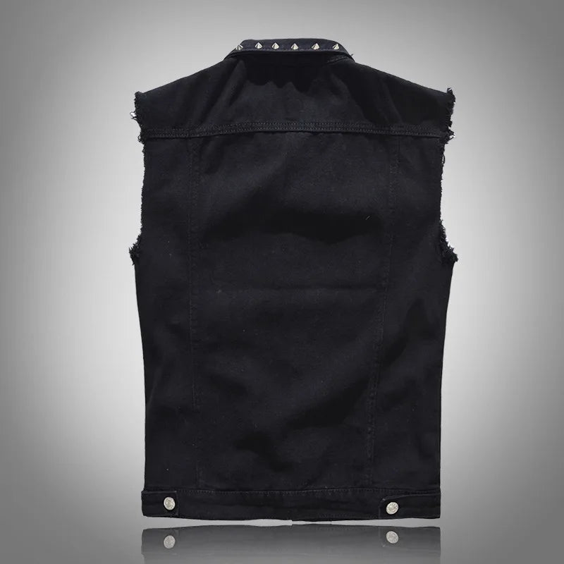 Slim Fit Mouwloos Denim Vest voor Mannen | Studded Design voor een Gedurfde, Punk Touch - Taro