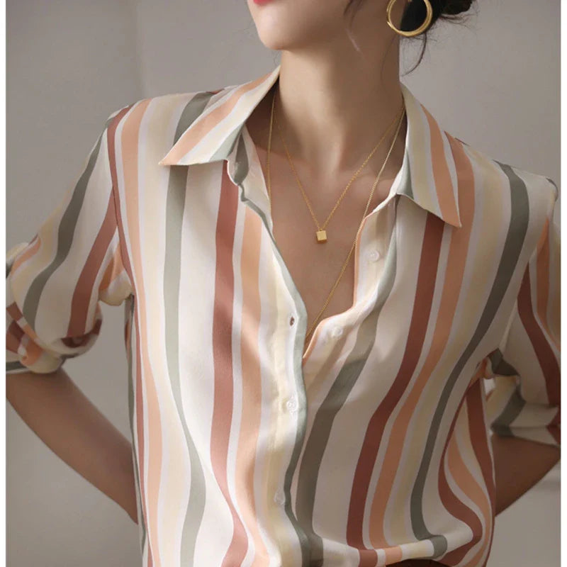 Gestreepte Satijnen Blouse voor Dames | Koreaans Geïnspireerd Vintage Strepen Ontwerp voor Kantoor & Avondkleding - Perosa